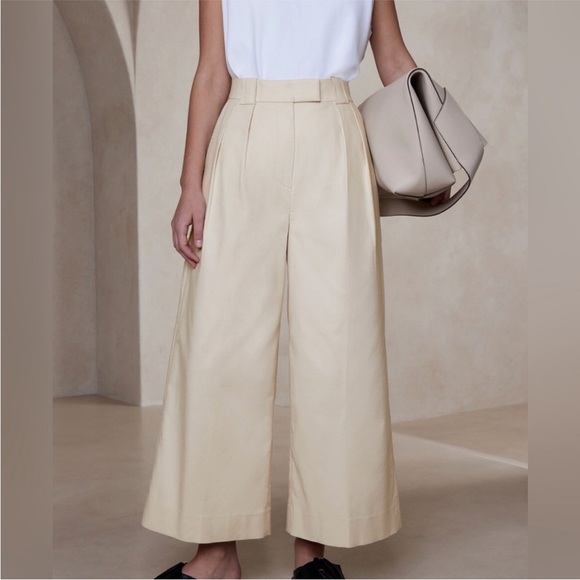 NWT! BANANA REPUBLIC TRANSITION CREAM WHITE CRUISE CROPPED PANT - MULTIPLE🌸 - Picture 3 of 4